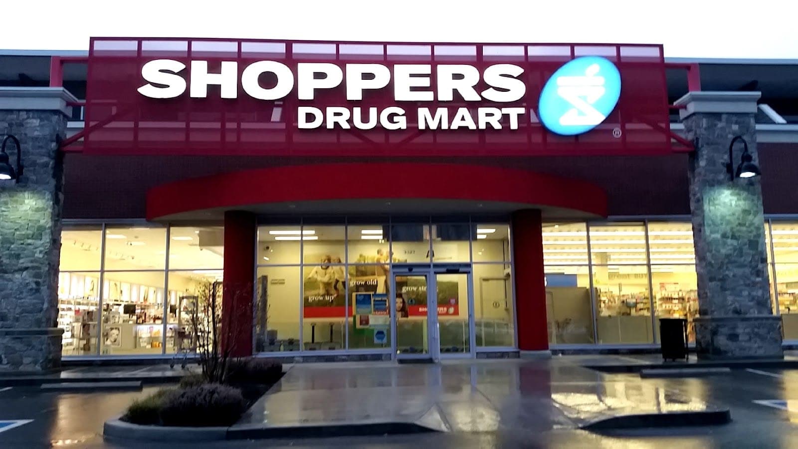 Shoppers Drug Mart (photo: Jayson R Hurley, via Google)