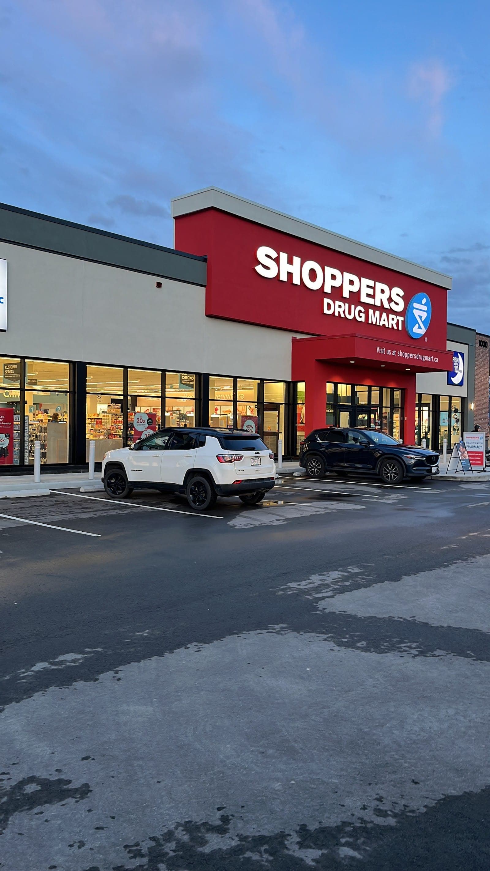 Shoppers Drug Mart (photo: Frans Pynappels, via Google)