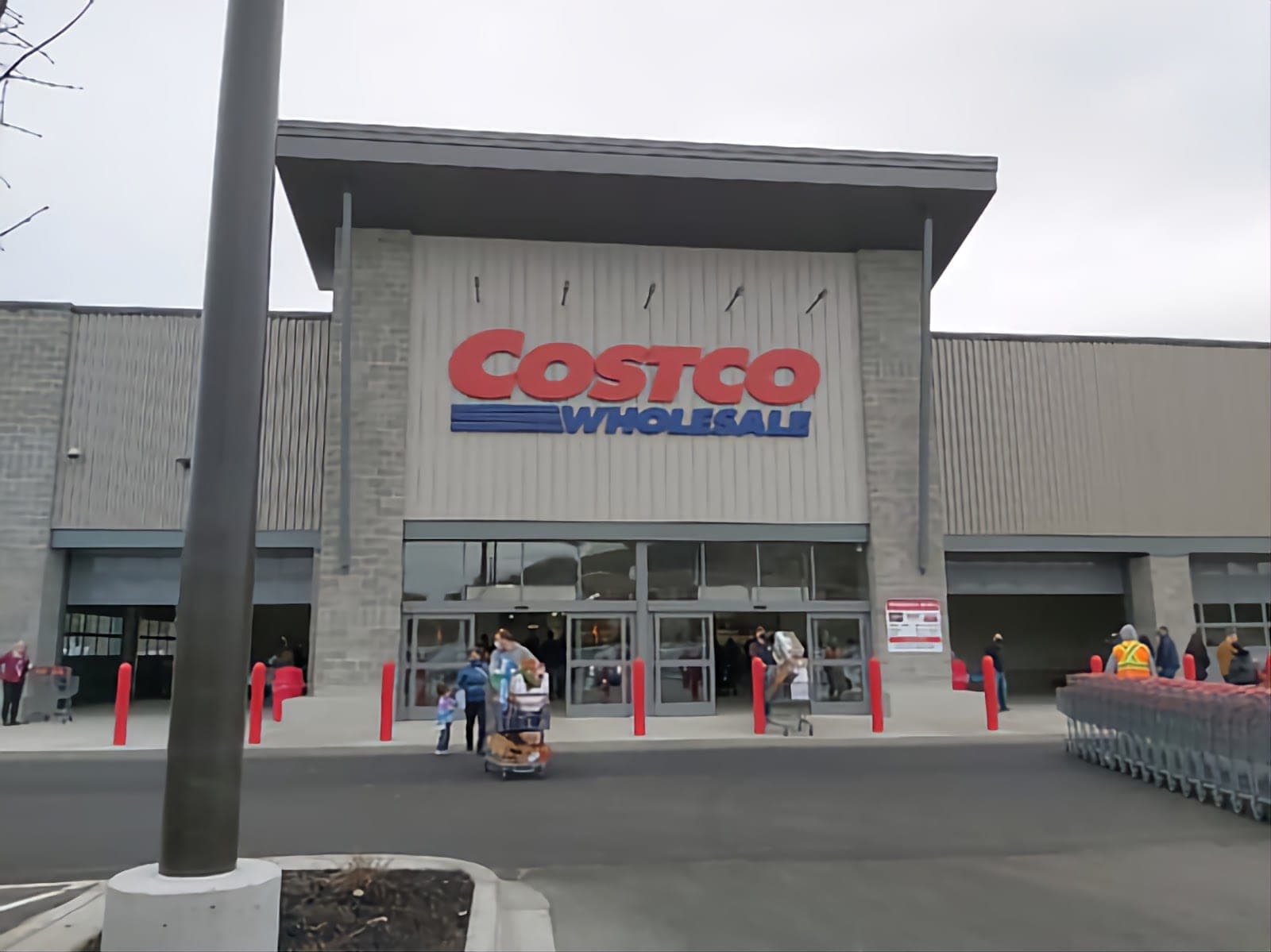 Costco Pharmacy (photo: Lazarus, via Google)