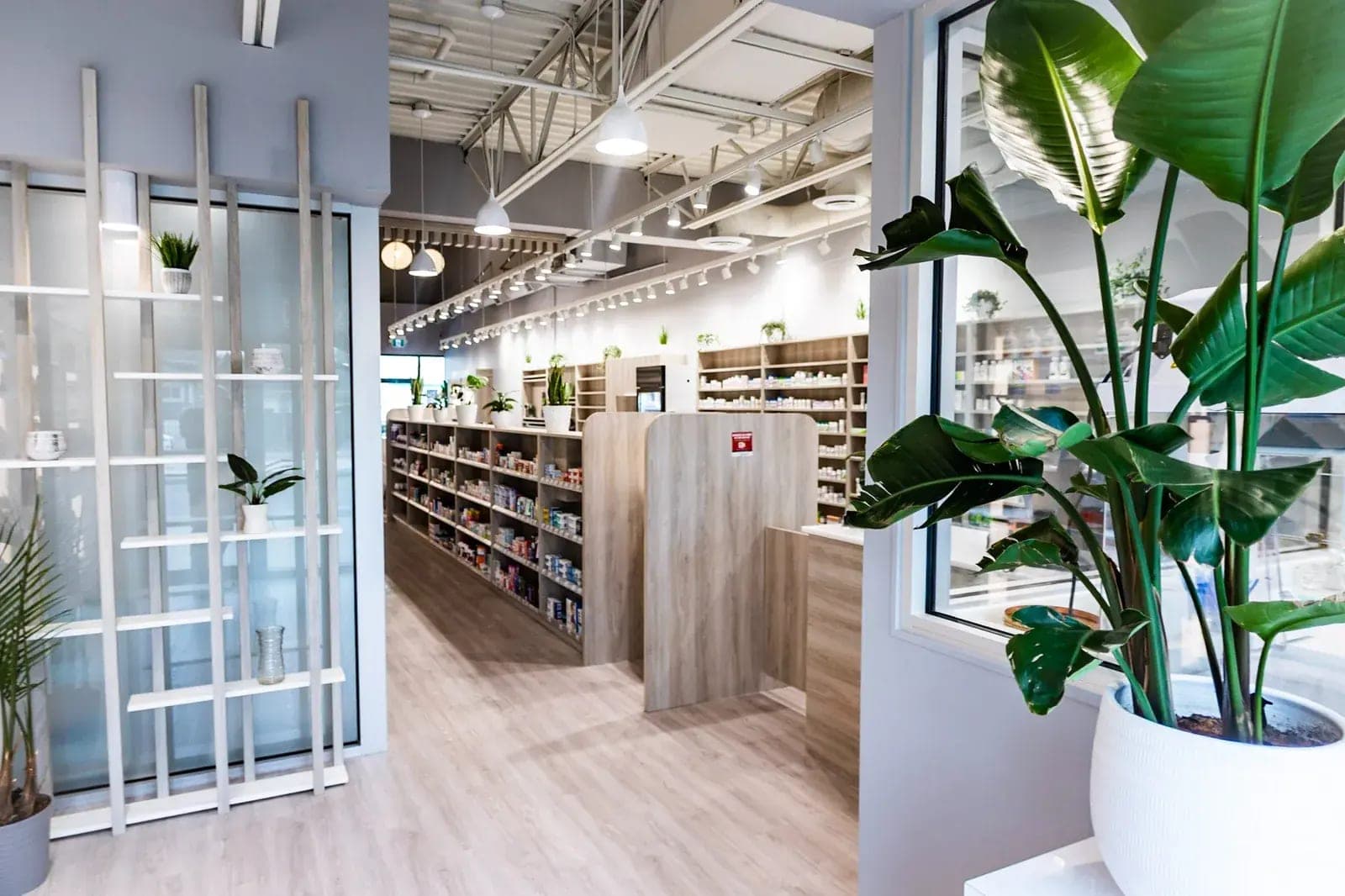 SeniorHome.ca - Kiwi Pharmacy & Wellness