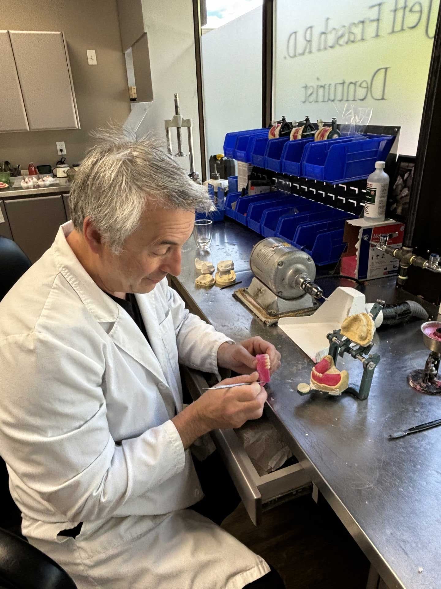 SeniorHome.ca - Jeff Frasch Denture Clinic