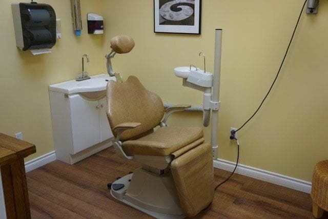 Burnett Denture Clinic (photo: Burnett Denture Clinic, via Google)