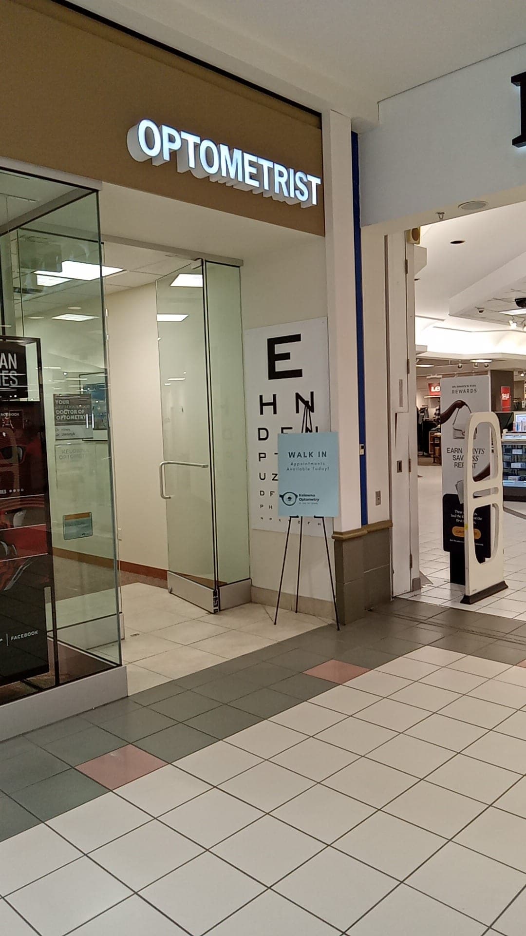 Kelowna Optometry (photo: Joen Mutka, via Google)