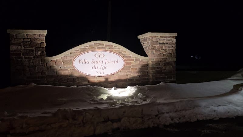 Villa St Joseph-Du-Lac - Photo 1