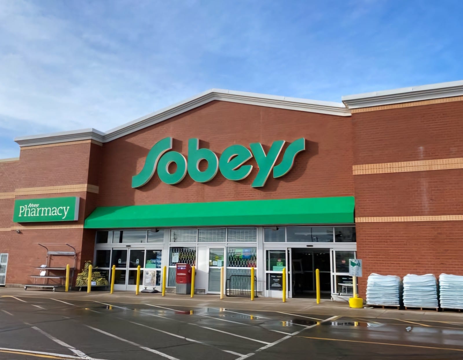 Sobeys Pharmacy Moncton Mall (photo: Lazarus, via Google)