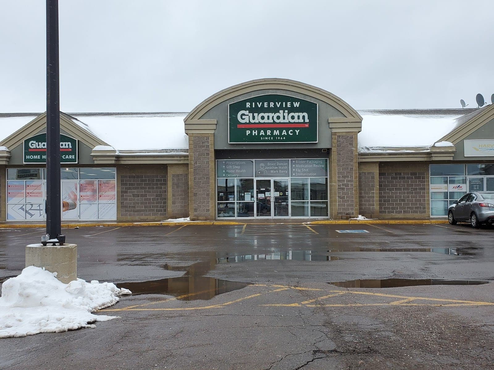 Guardian Riverview Pharmacy (photo: Real Auger, via Google)