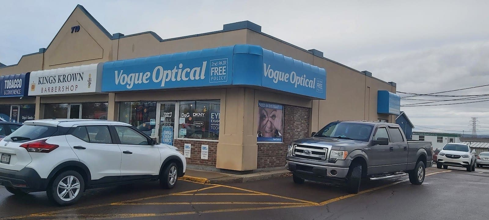 Vogue Optical (photo: A K, via Google)