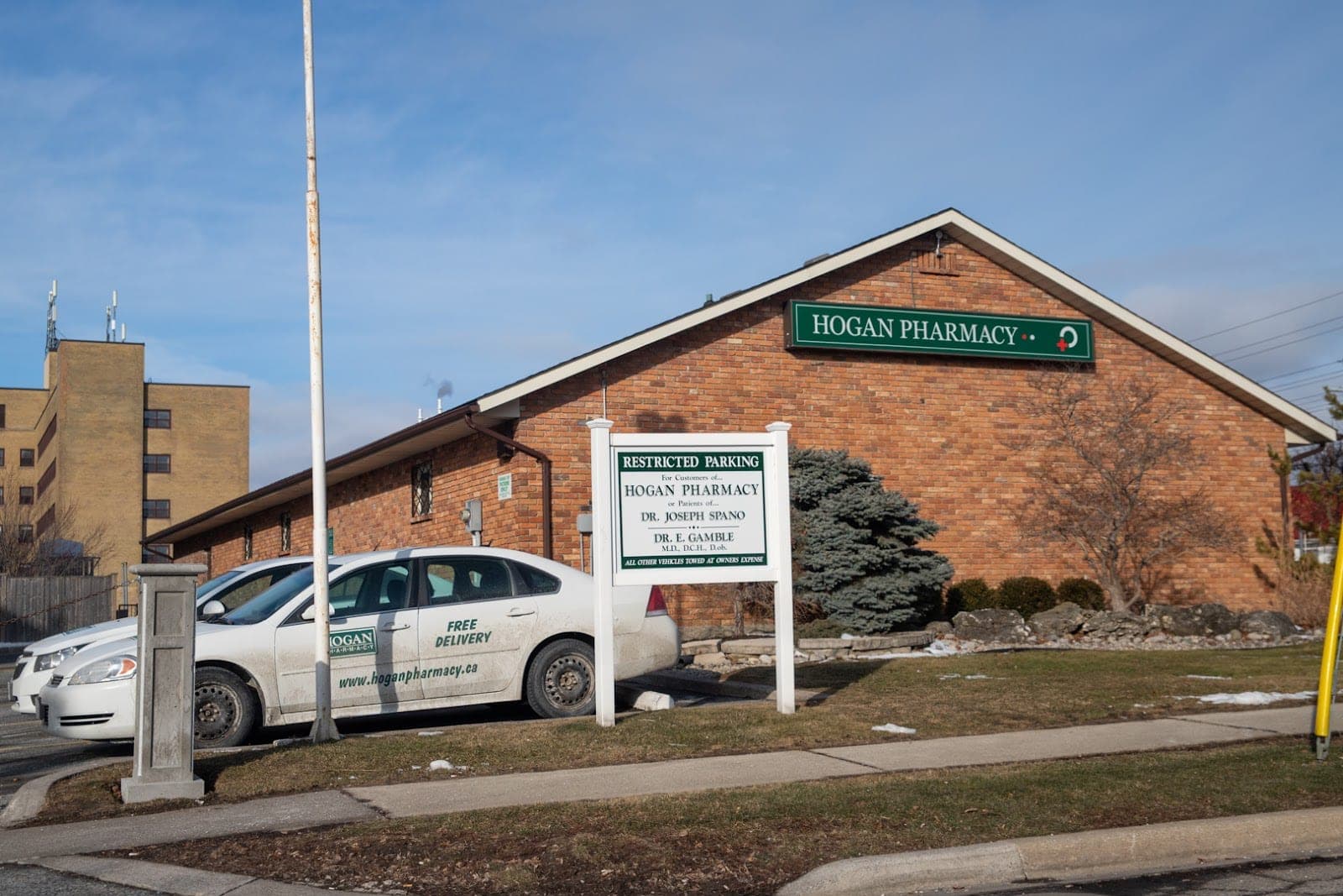Hogan Pharmacy (photo: Tim Felsky, via Google)