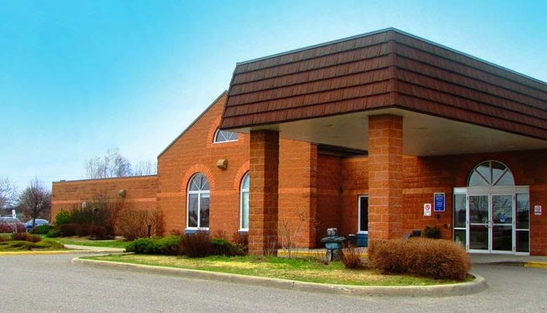 Elizabeth Centre - Photo 1