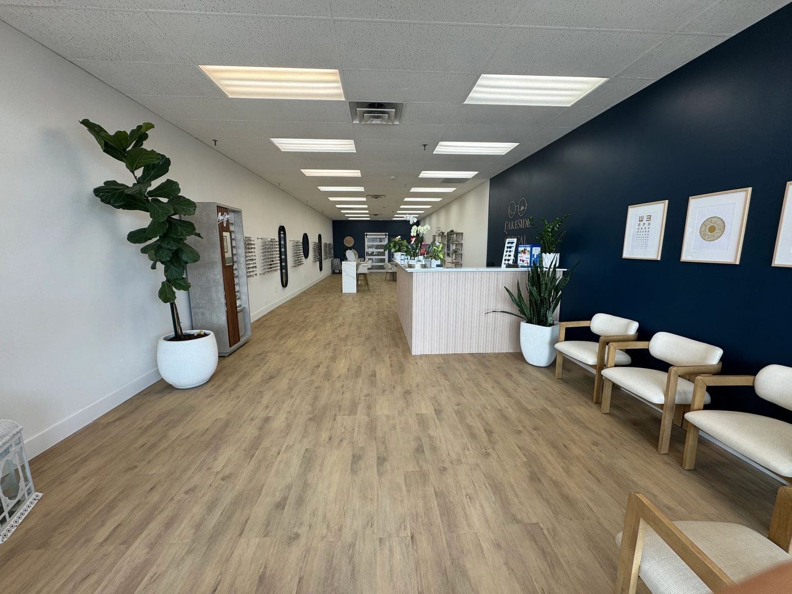 SeniorHome.ca - Lakeside Optical