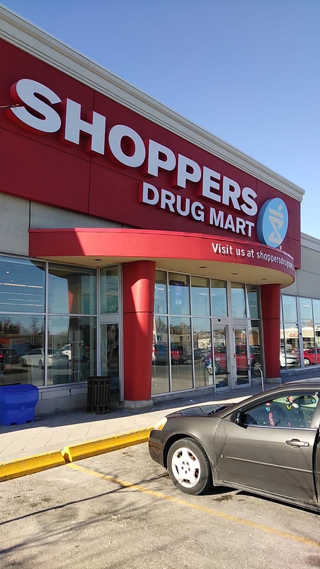 Shoppers Drug Mart (photo: Princesstdot “P-TDOT” Toronto, via Google)