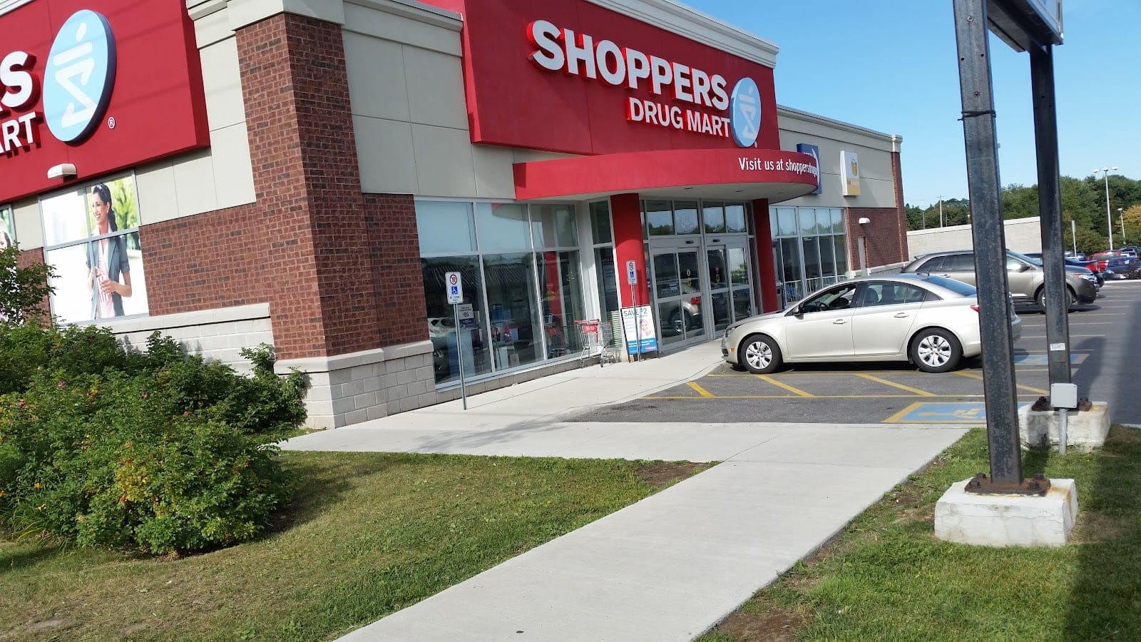Shoppers Drug Mart (photo: 赵百川 John, via Google)