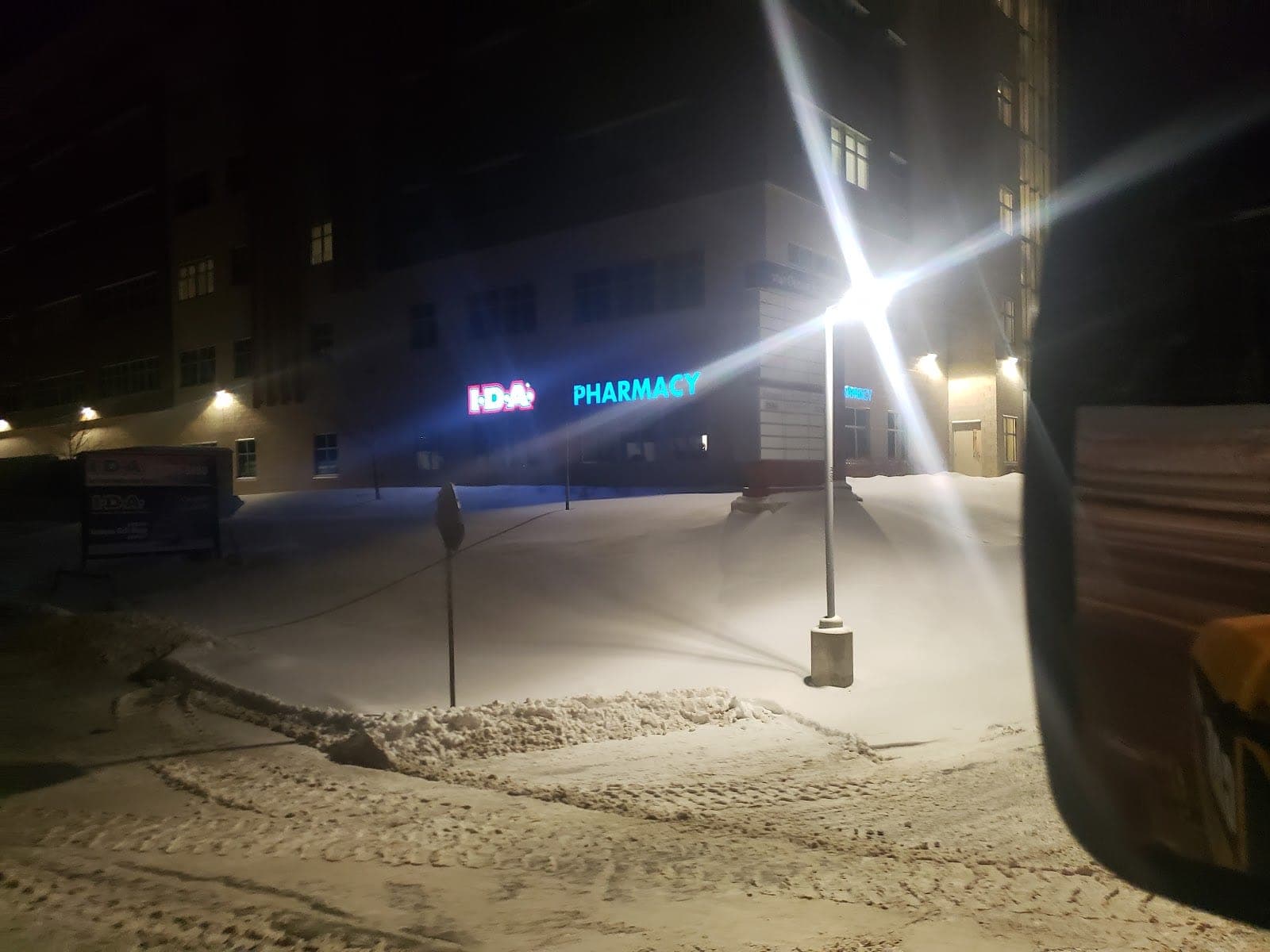 Thunder Bay IDA Pharmacy (photo: Bob C, via Google)