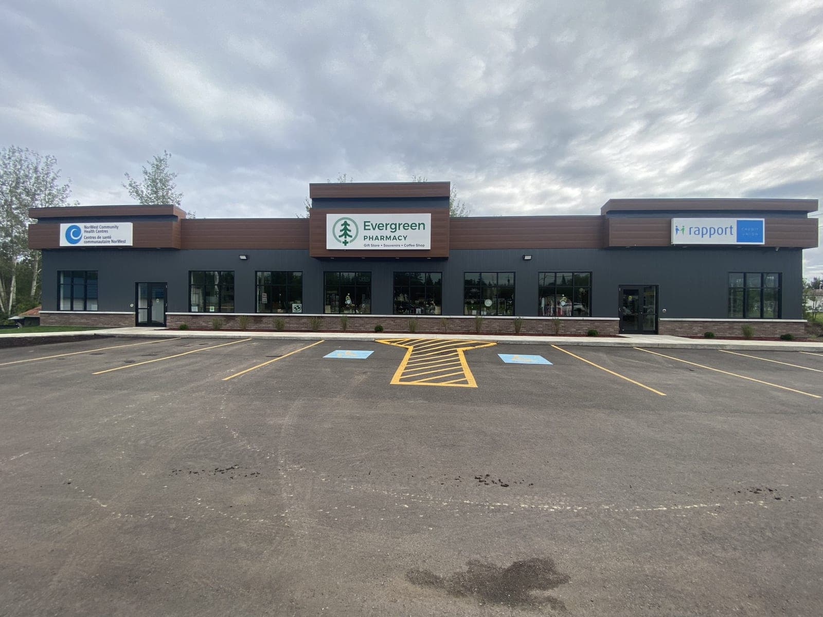 SeniorHome.ca - Evergreen Pharmacy - Kakabeka Falls