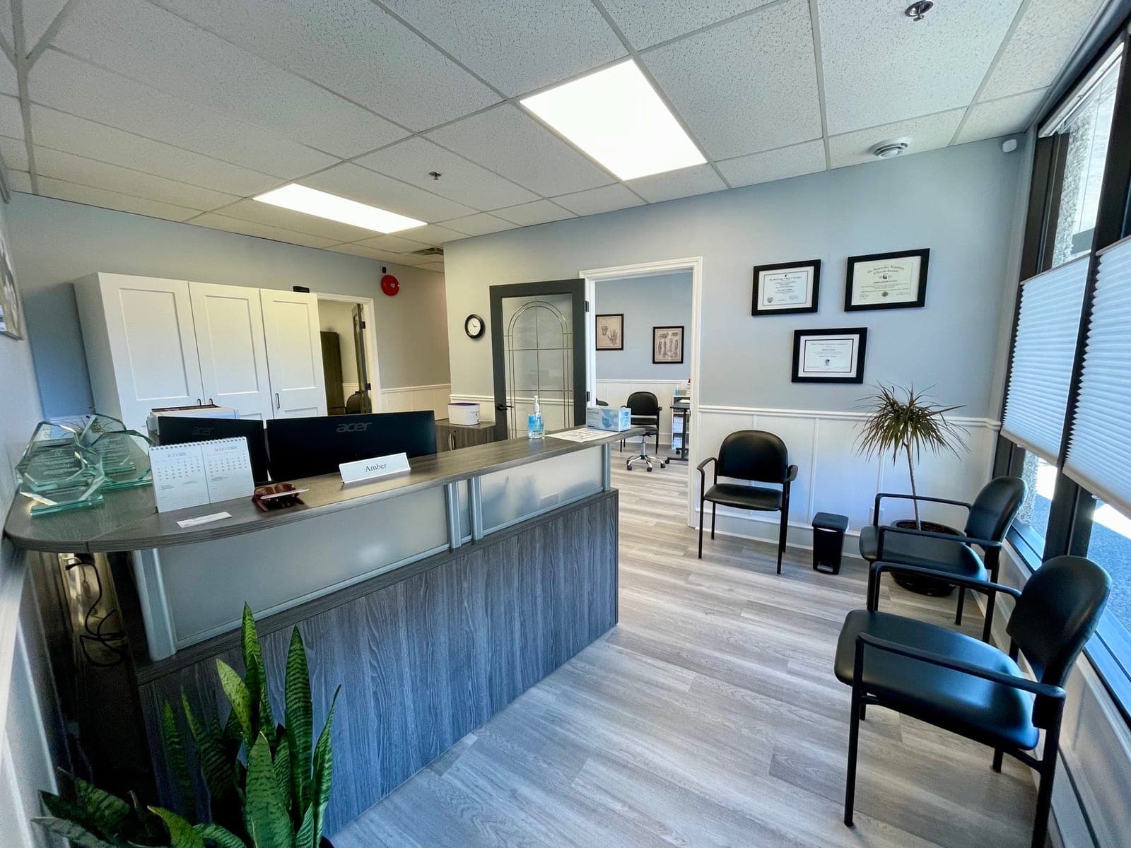 SeniorHome.ca - Harbour City Physiotherapy - Hand to Shoulder Centre