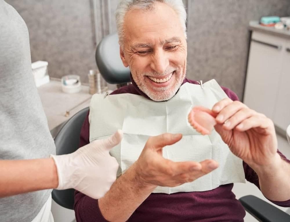 SeniorHome.ca - digital smile denture clinic Nanaimo