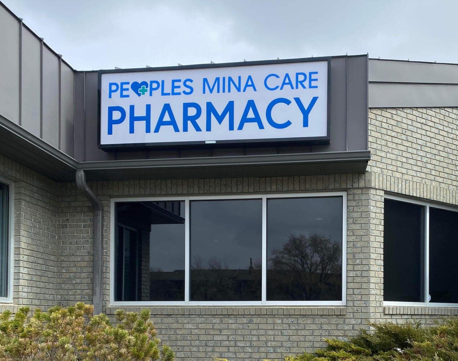 SeniorHome.ca - Peoples Mina Care Pharmacy