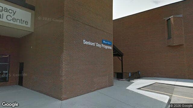 Huszar Rodney Dr (Google Street View)