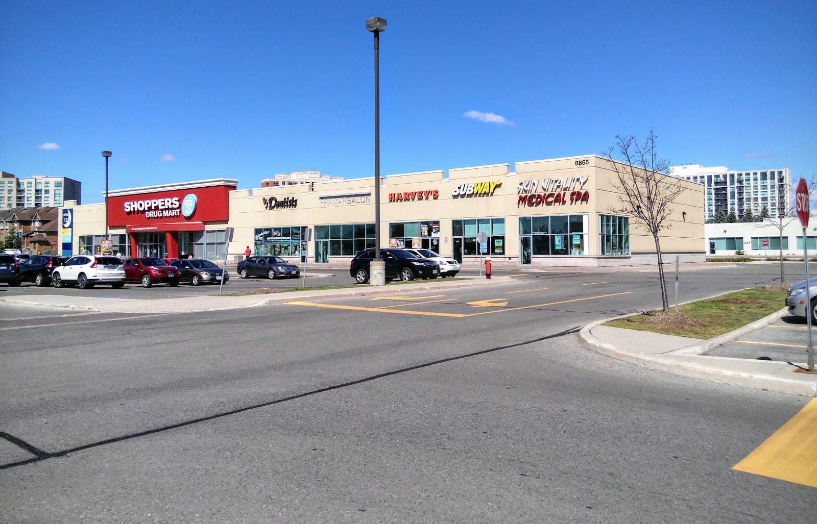Shoppers Drug Mart (photo: Chen Shaowei, via Google)