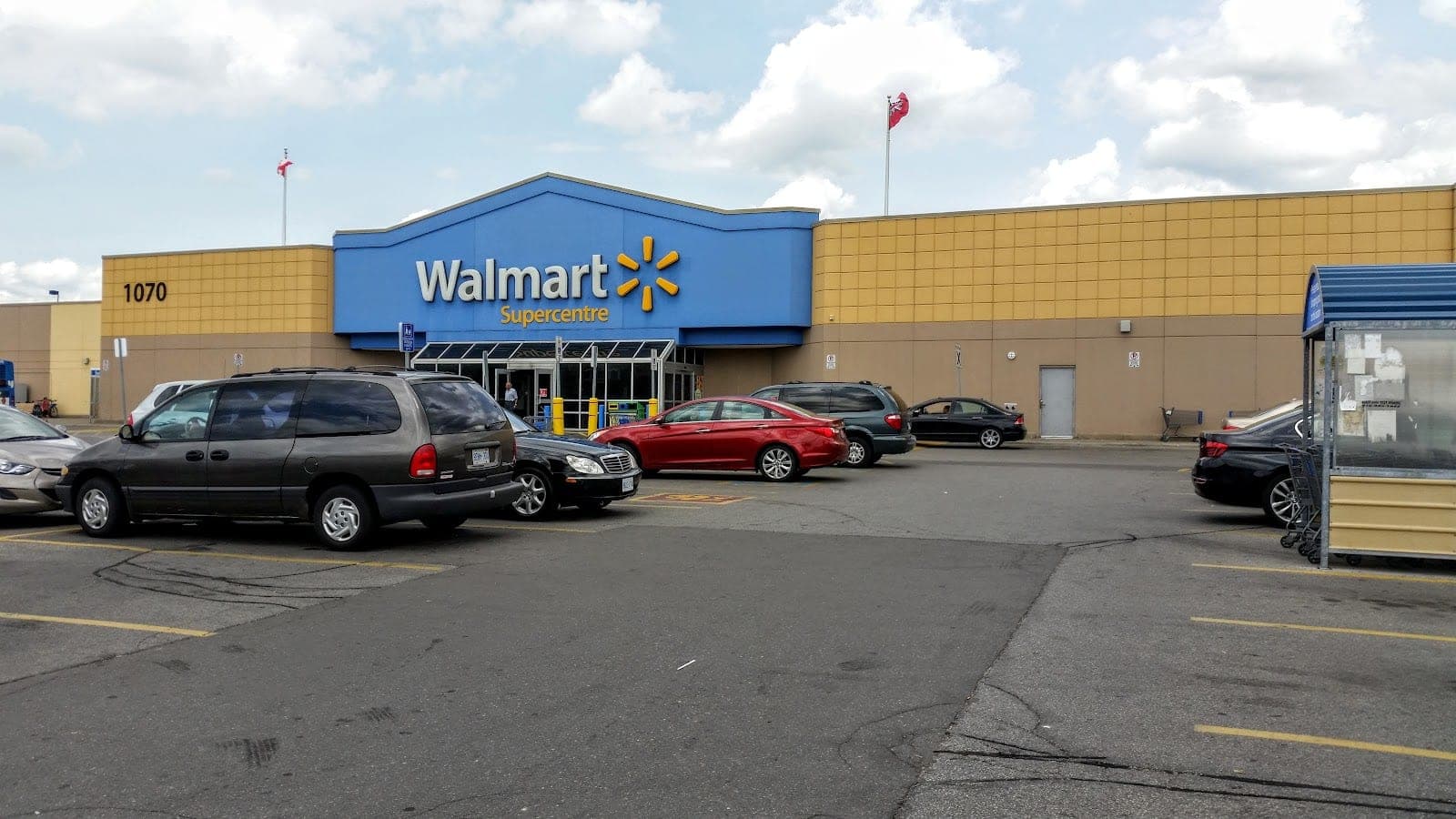 Walmart Pharmacy (photo: Yakov.F, via Google)