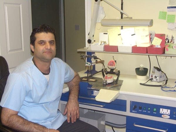 SeniorHome.ca - H R Denture Clinic