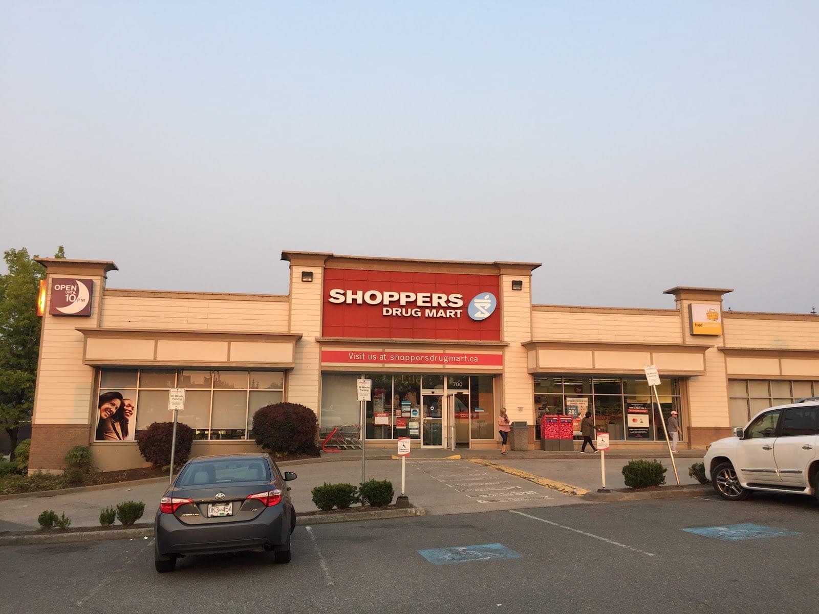 Shoppers Drug Mart (photo: Brandon Doetze, via Google)