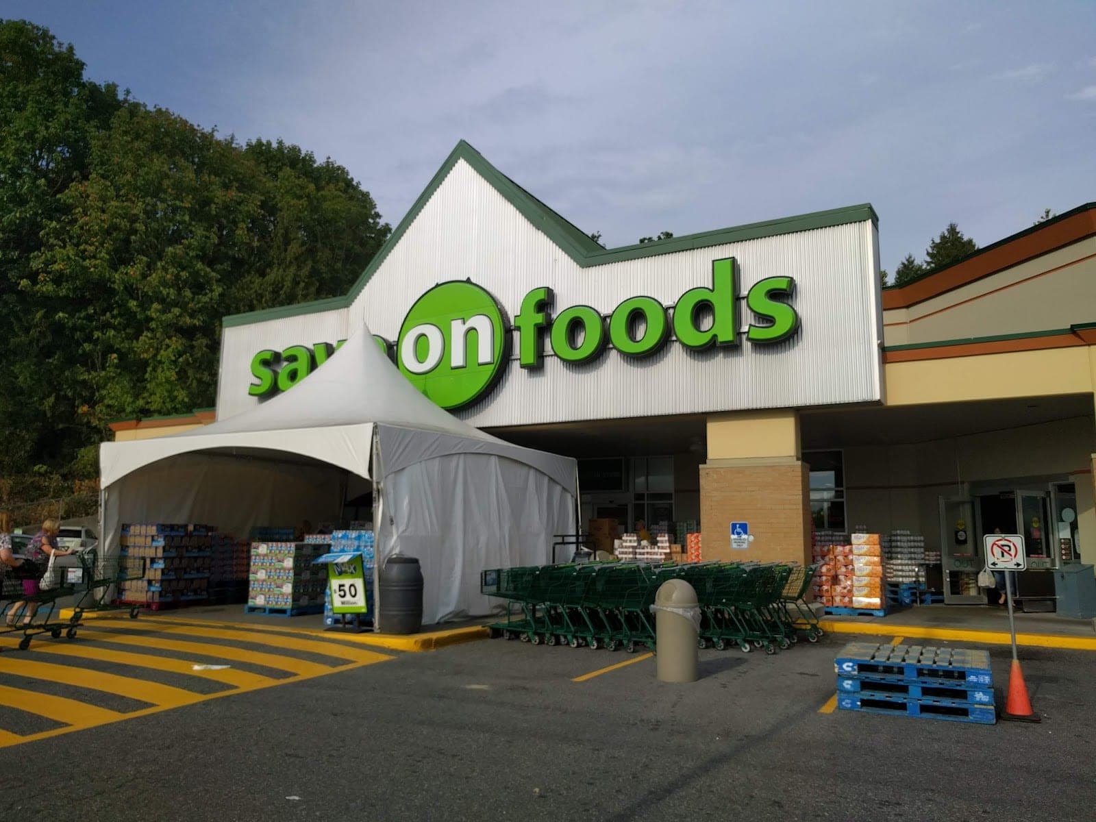 Save-On-Foods (photo: Stephen Philps, via Google)
