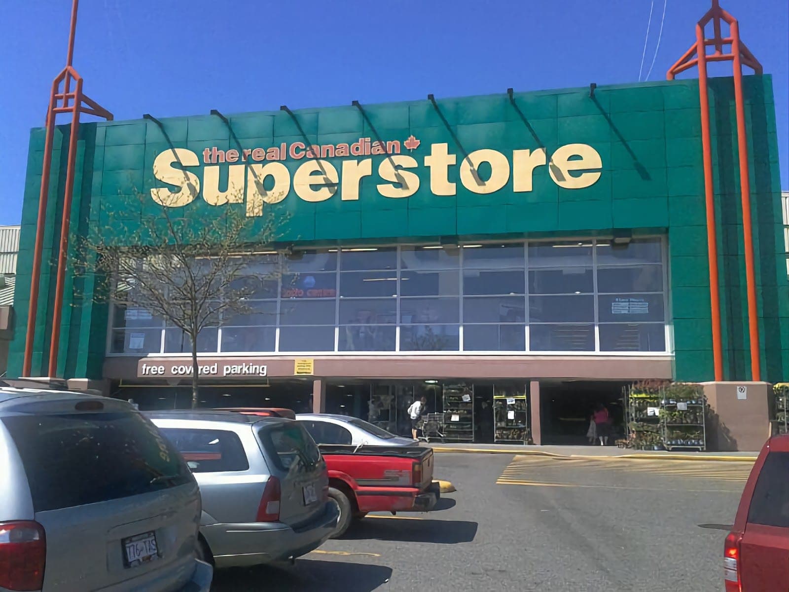 Real Canadian Superstore Pharmacy (photo: Lazarus, via Google)