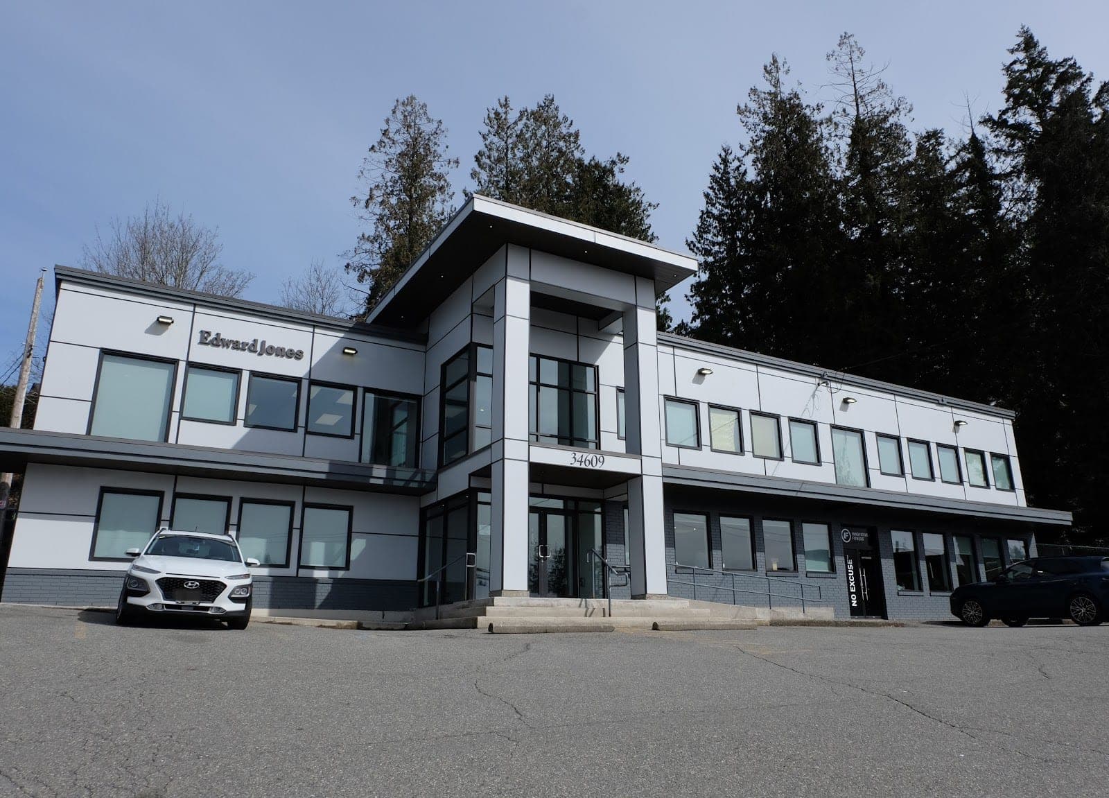 Sumas Mountain Sport and Spine (photo: Sumas Mountain Sport and Spine, via Google)