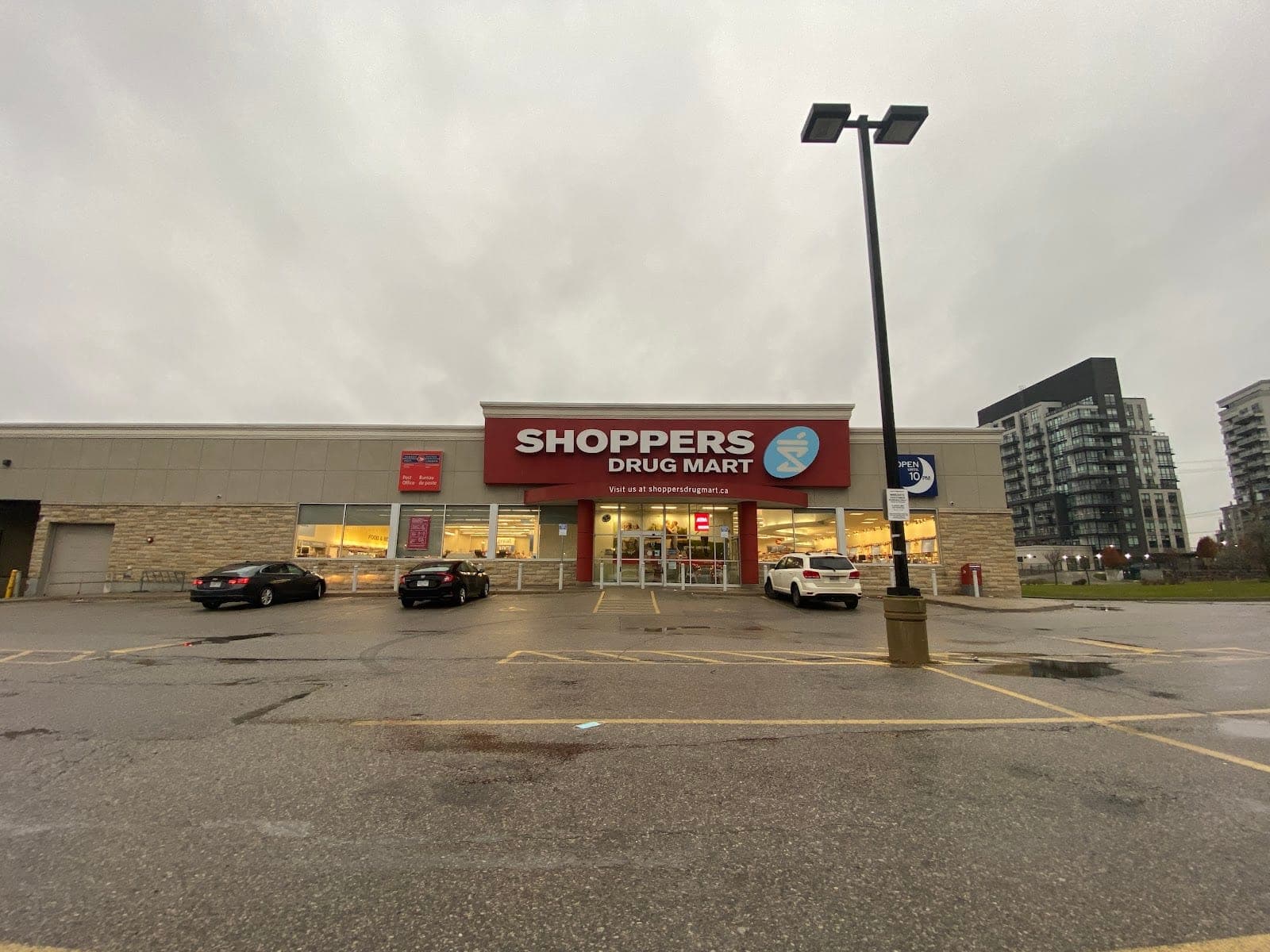 Shoppers Drug Mart (photo: 13 OTHI, via Google)