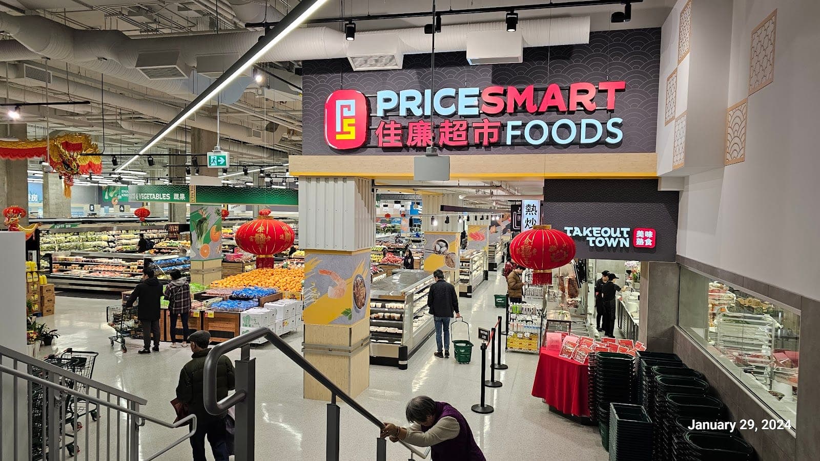 Save-On-Foods Pharmacy (photo: Alan Chow, via Google)