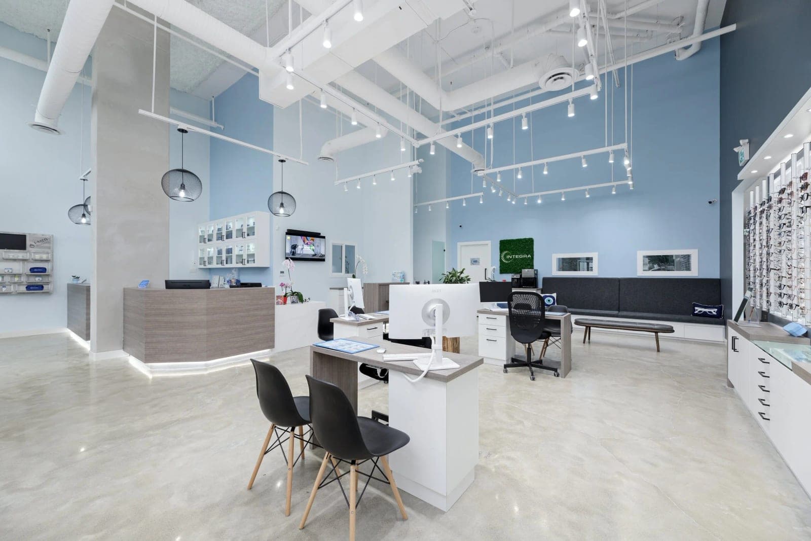 SeniorHome.ca - Integra Eyecare Centre Burnaby