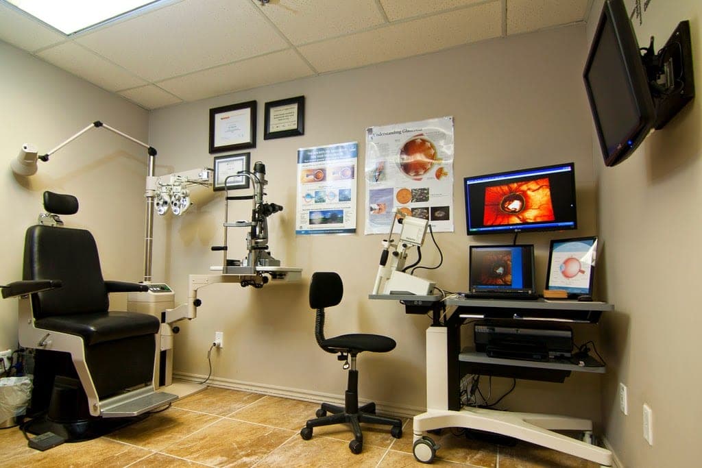 Lucent Family Eye Care, Partners of FYidoctors (photo: FYidoctors Burnaby 6th Street, via Google)