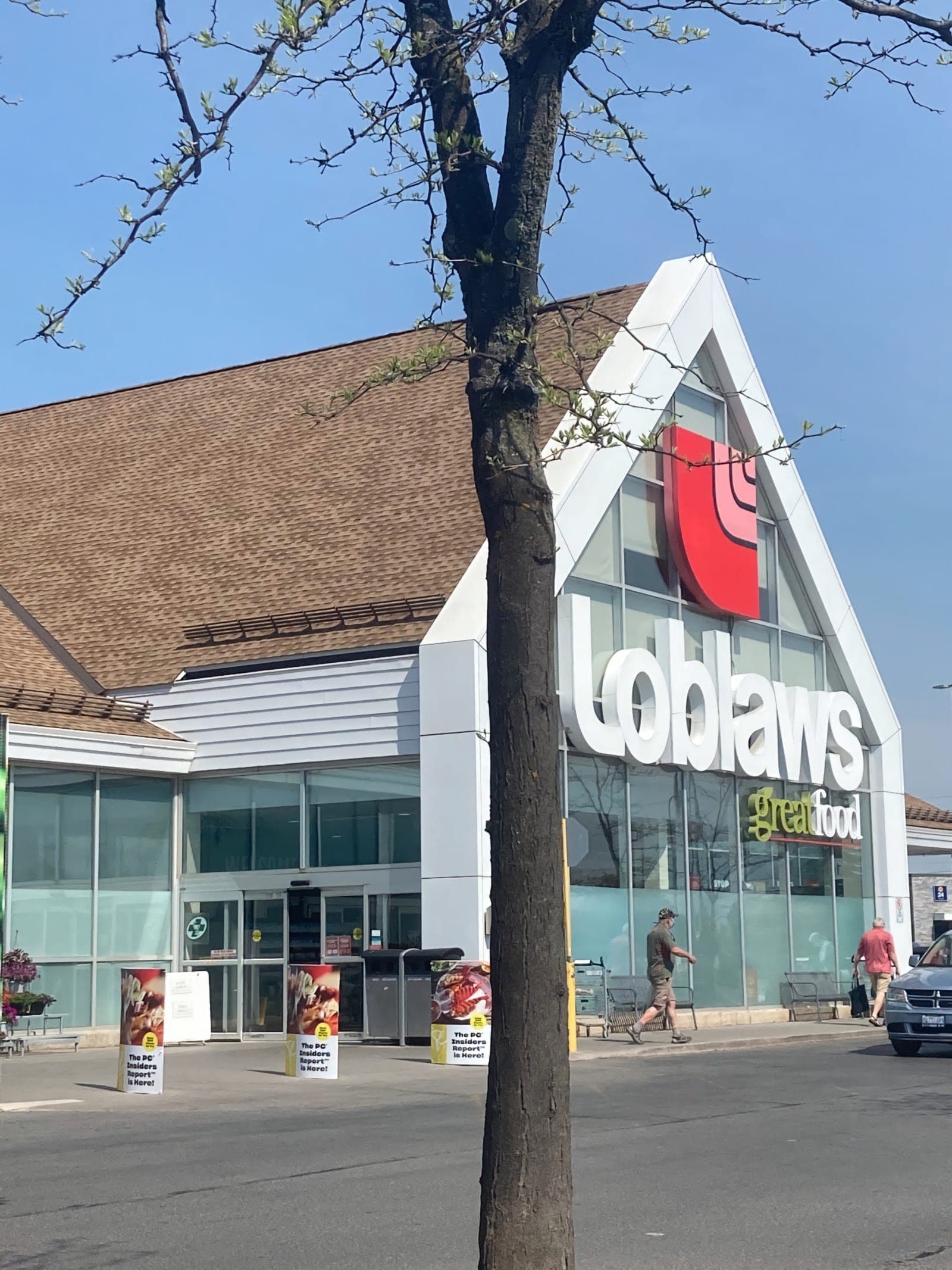 Loblaw Pharmacy (photo: Lazarus, via Google)