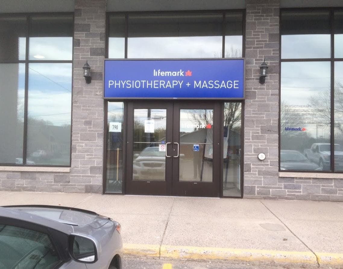 SeniorHome.ca - Lifemark Physiotherapy Blackburn & Taylor Kidd