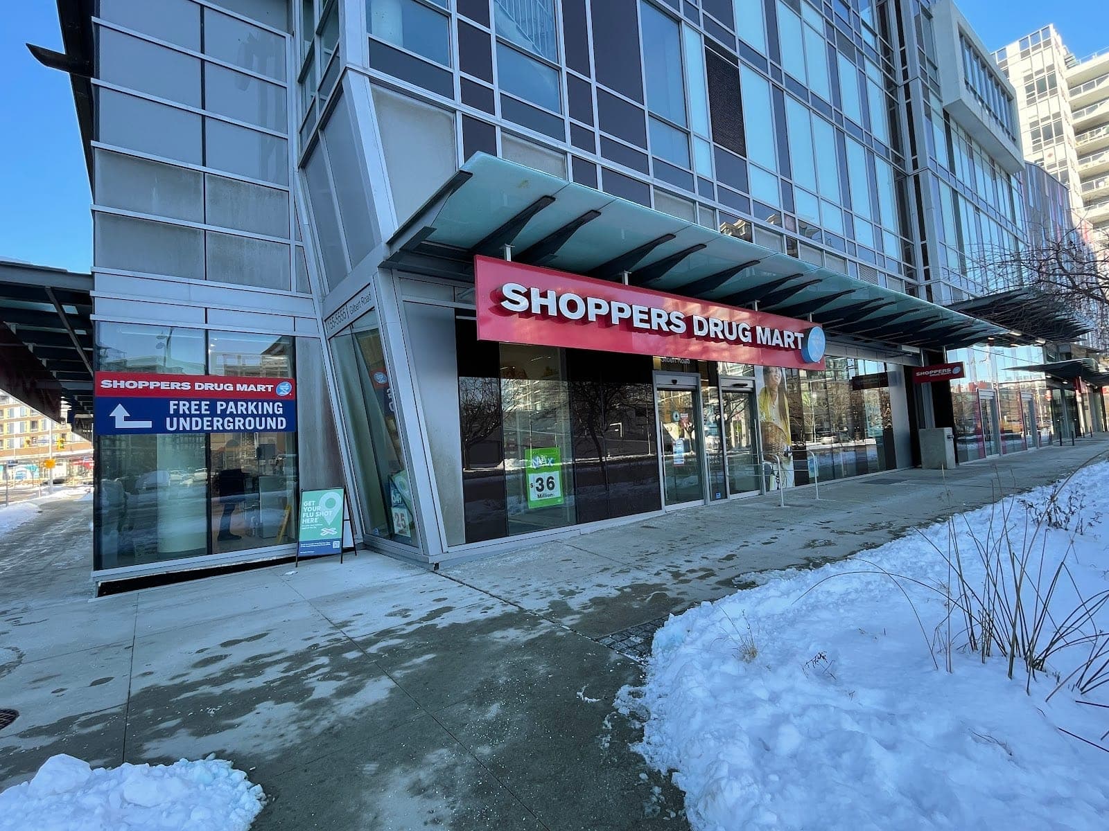 Shoppers Drug Mart (photo: Kevin T, via Google)