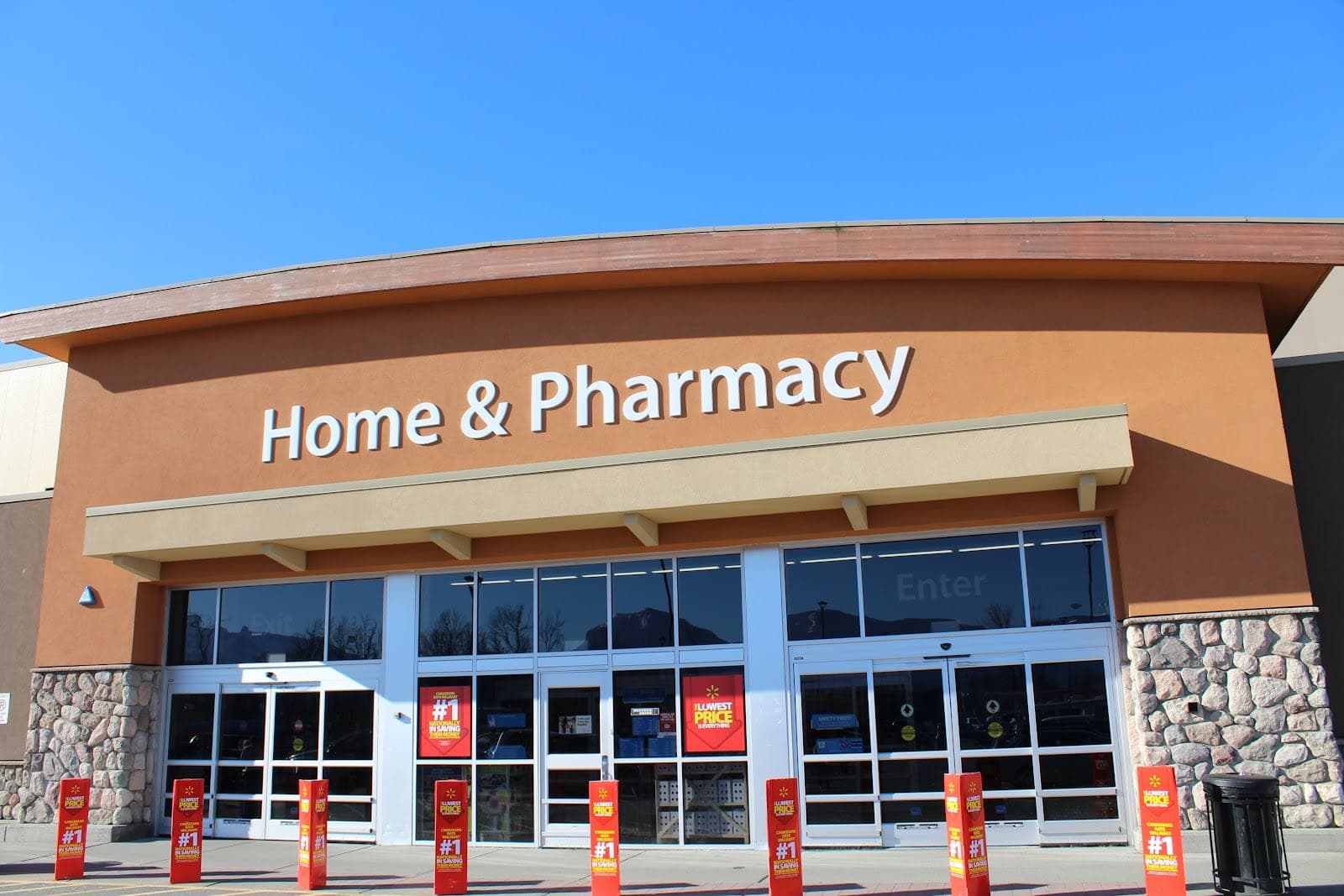 Walmart Pharmacy (photo: Nate Dunford, via Google)