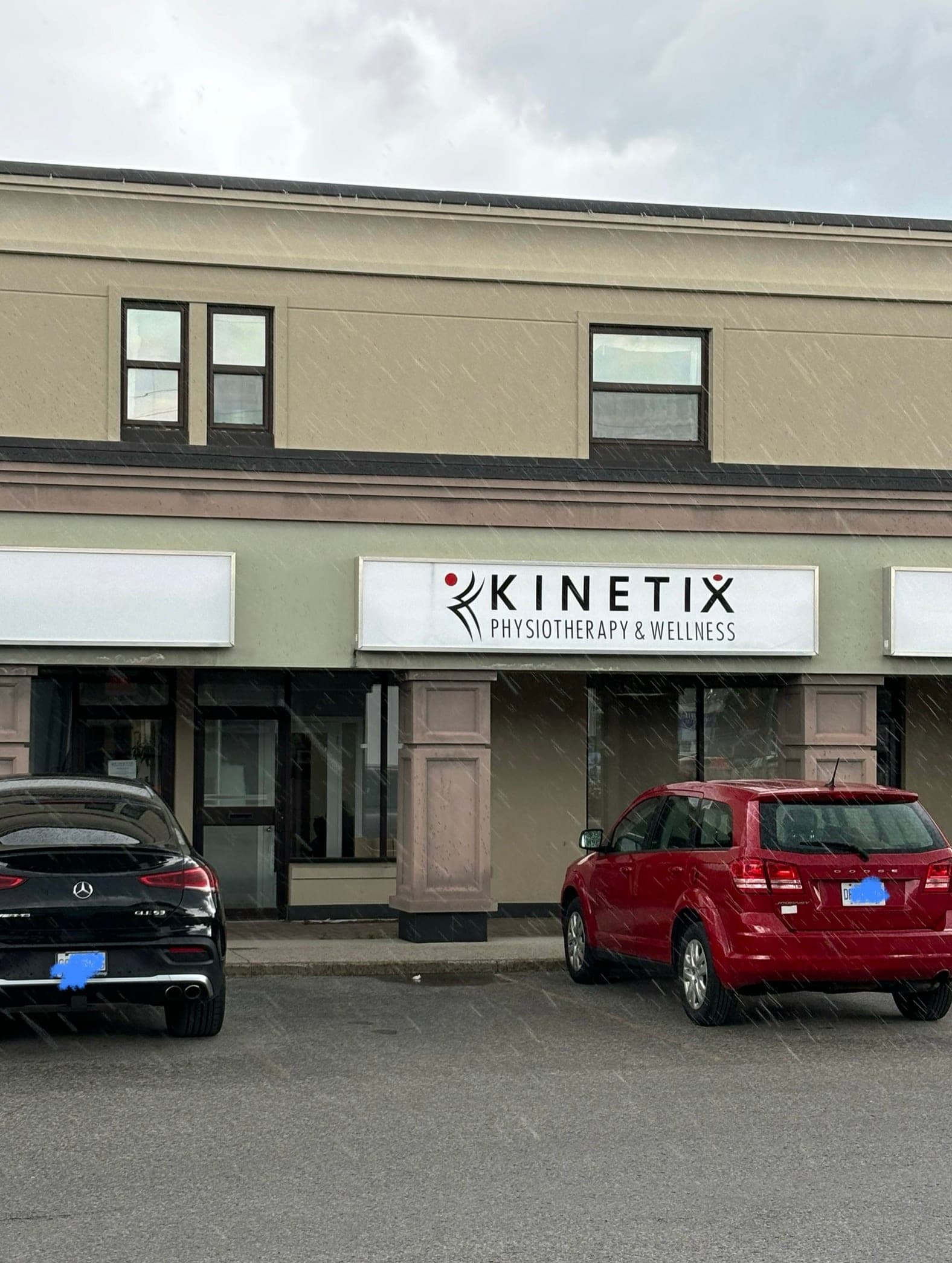 Kinetix Physiotherapy & Wellness (photo: Sebastian Soare, via Google)