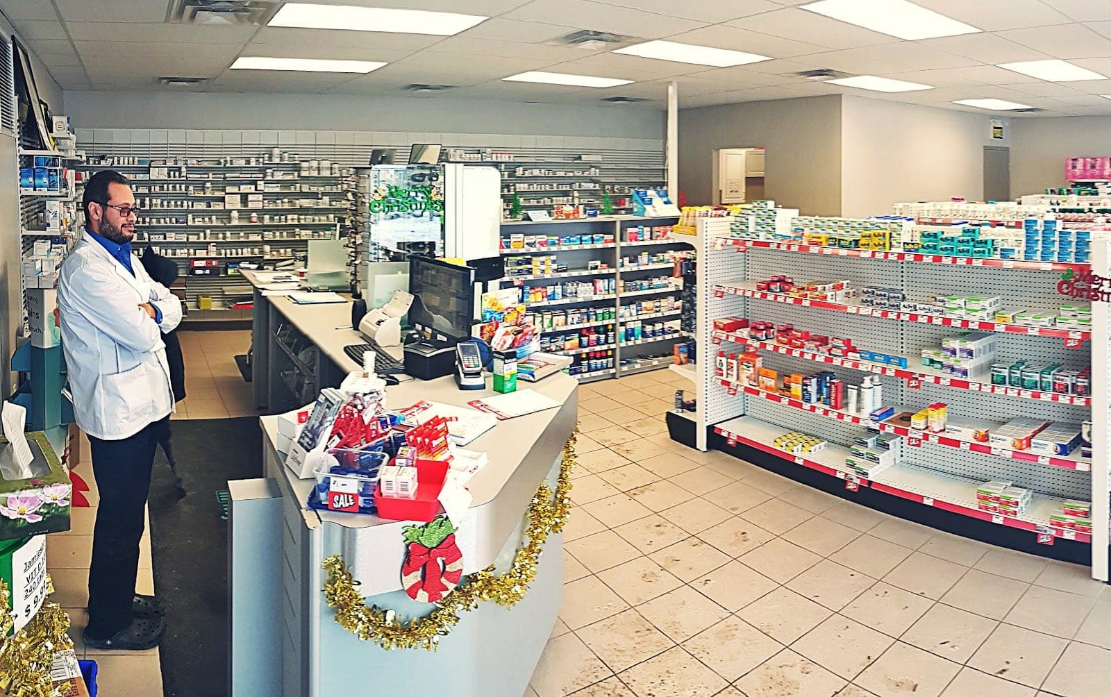 Canadian Drug Mart (photo: Justin Martin, via Google)