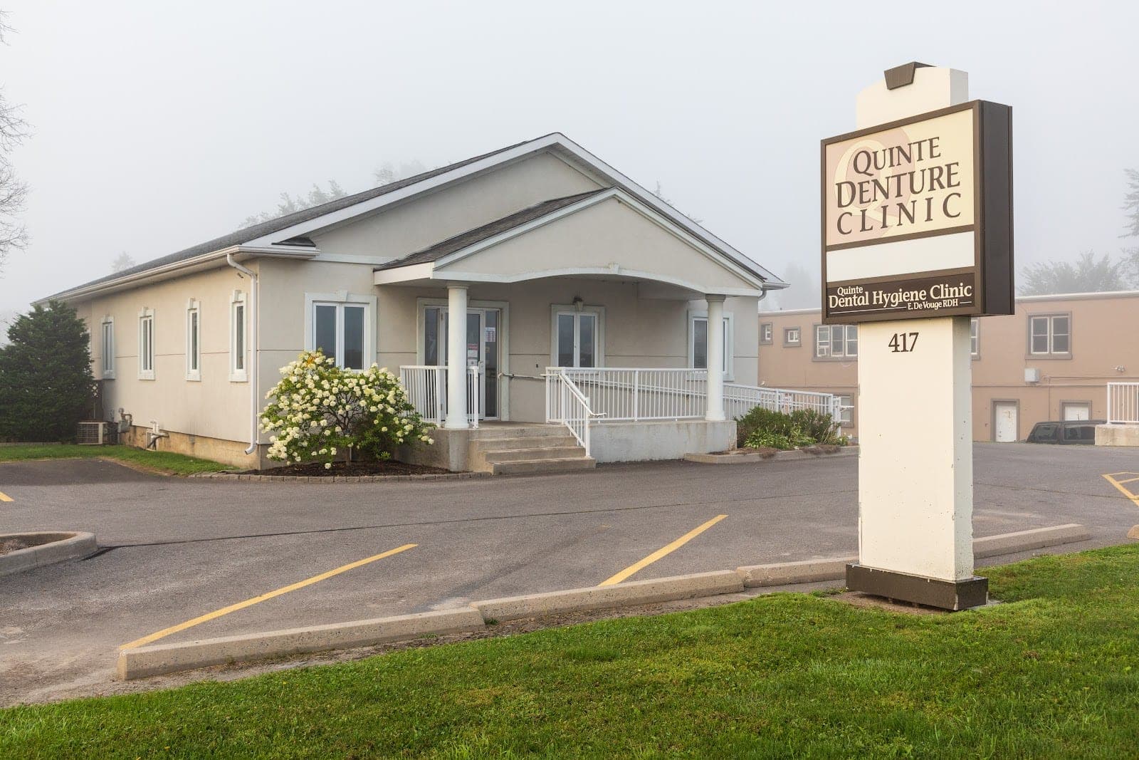 Quinte Denture Clinic (photo: Paul Lantz, via Google)