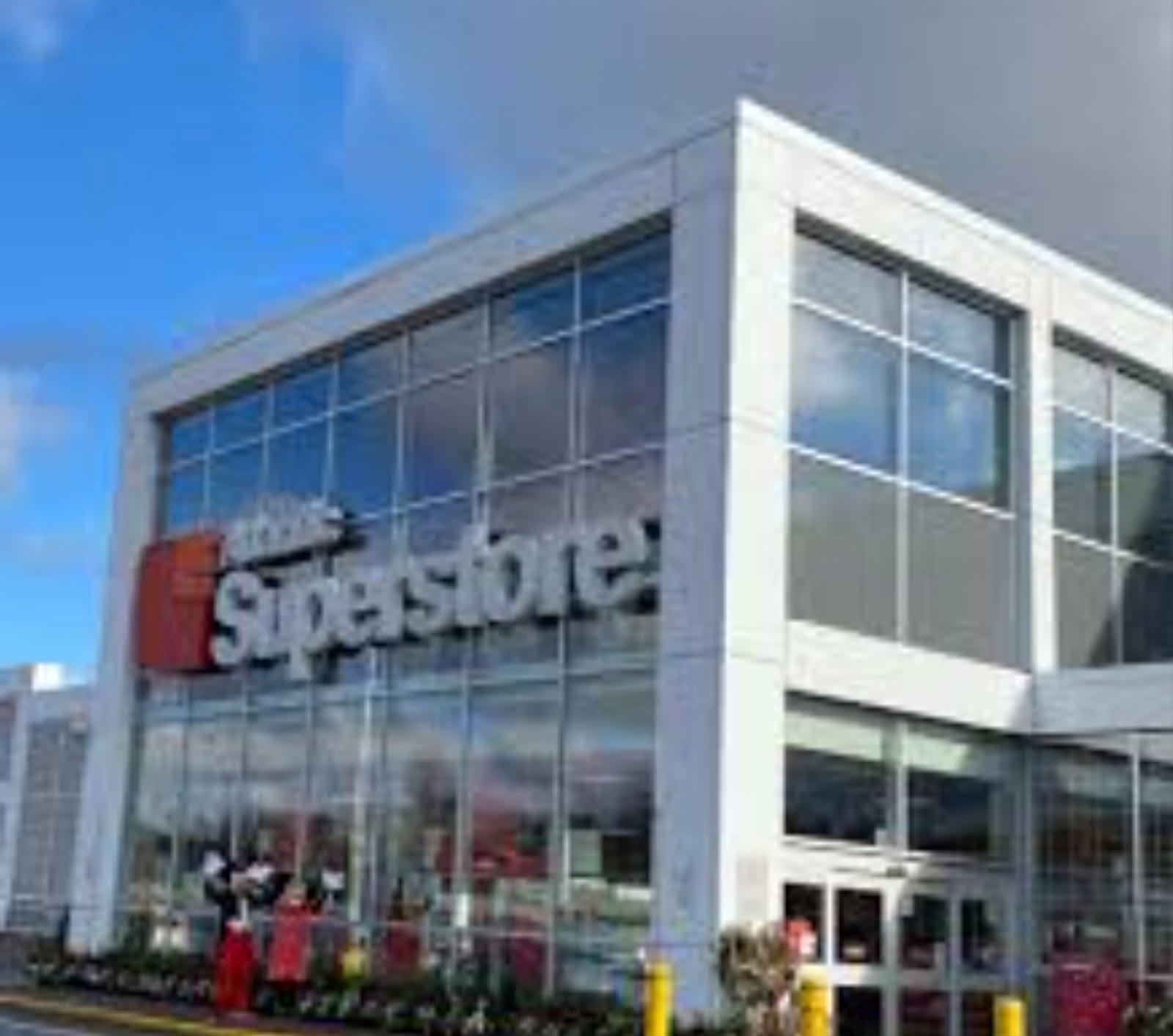 Loblaw pharmacy (photo: Lazarus, via Google)