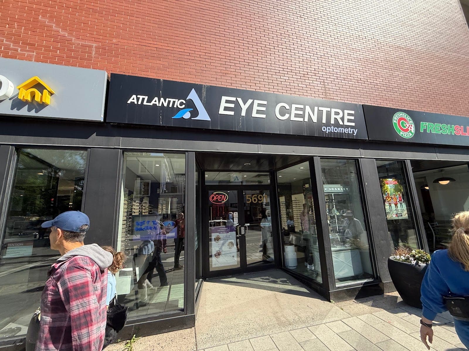 Atlantic Eye Centre (photo: Amiel Dror, via Google)