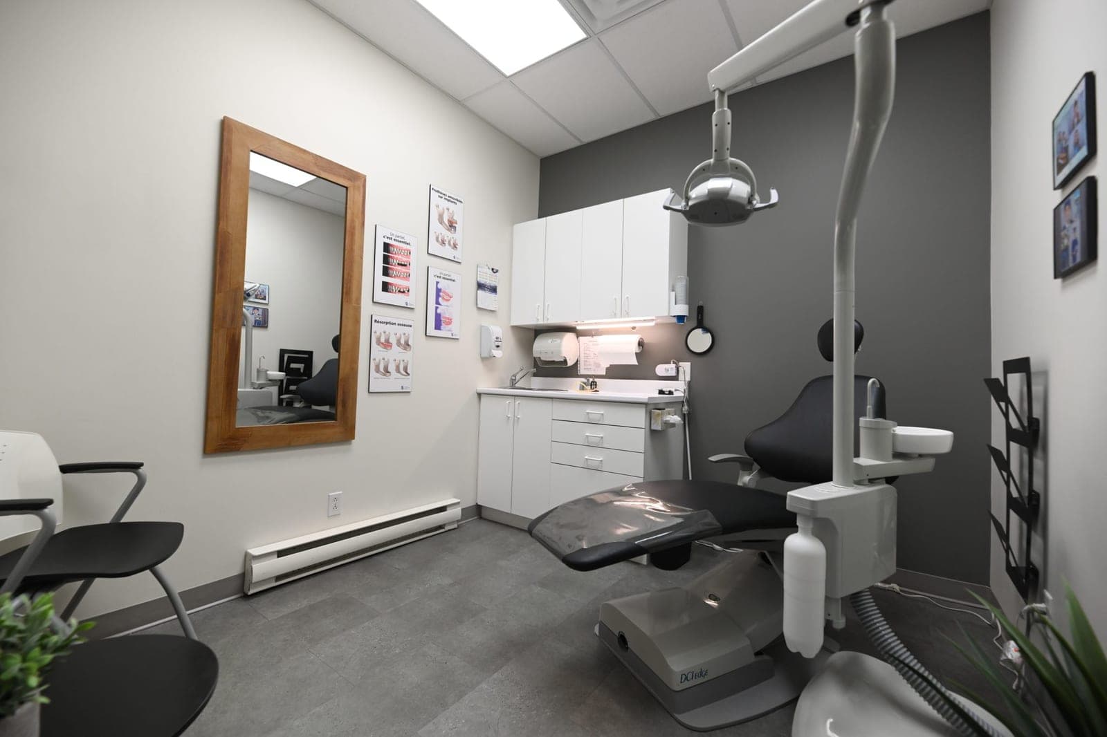 SeniorHome.ca - Julie Otis denturologiste