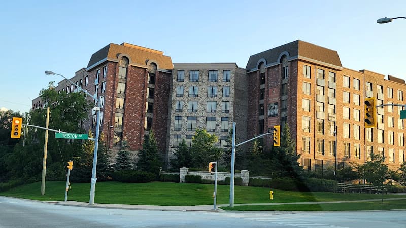 Richview Manor - Photo 1