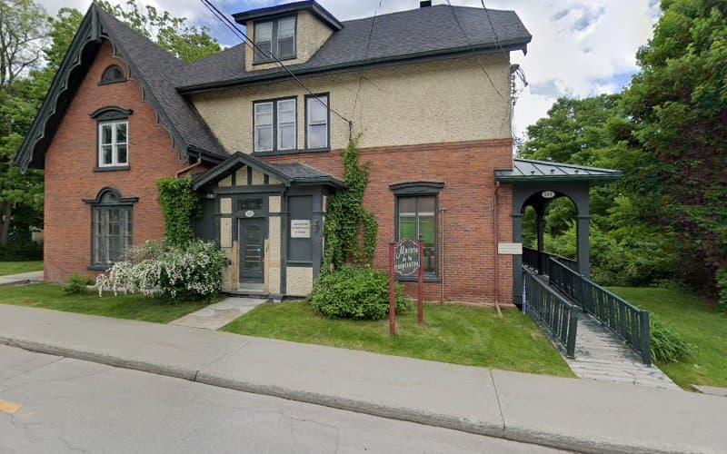 Co-Op De Svc A Domicile - Photo 1