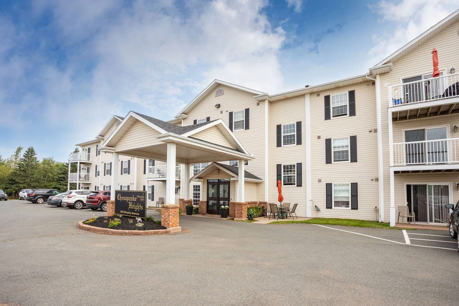 SeniorHome.ca - Mcinnis Group Apartments