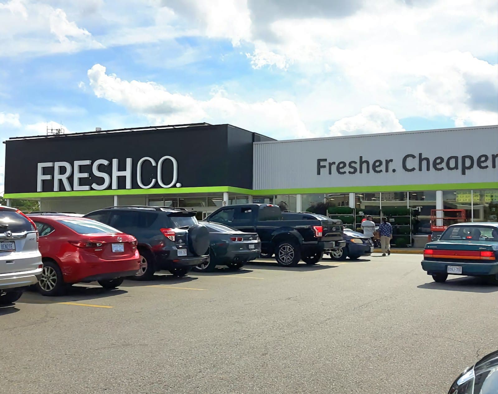 FreshCo Pharmacy Brantford (photo: Lazarus, via Google)