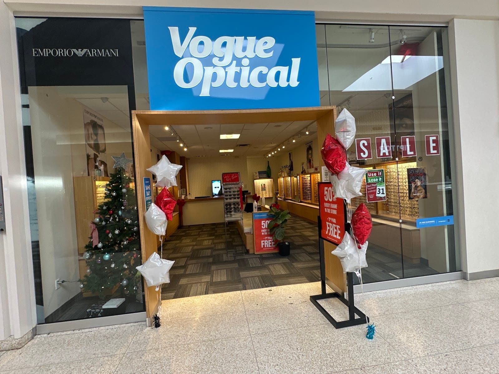 Vogue Optical (photo: ashima elizubha, via Google)