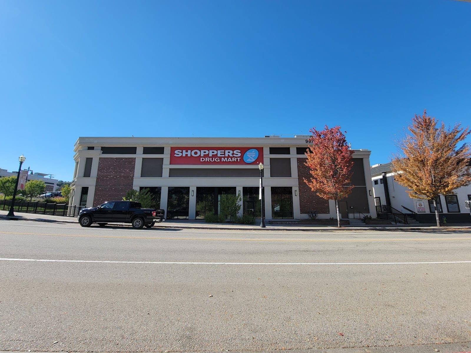 Shoppers Drug Mart (photo: Tech Knowlogy, via Google)