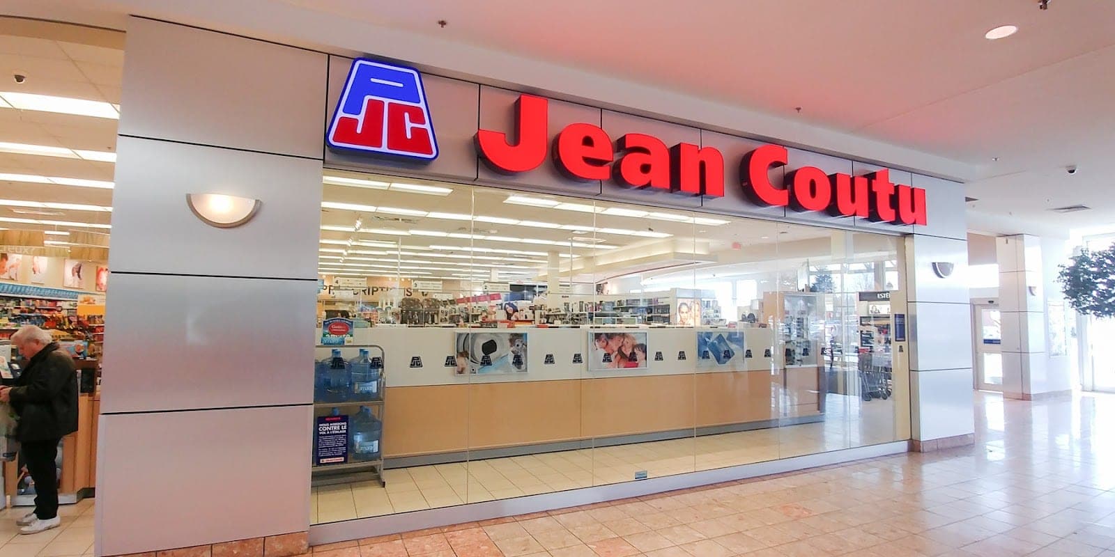PJC Jean Coutu (photo: Stoffel De Roover, via Google)